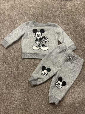 Disney Mickey Mouse sweatsuit set size 12 months